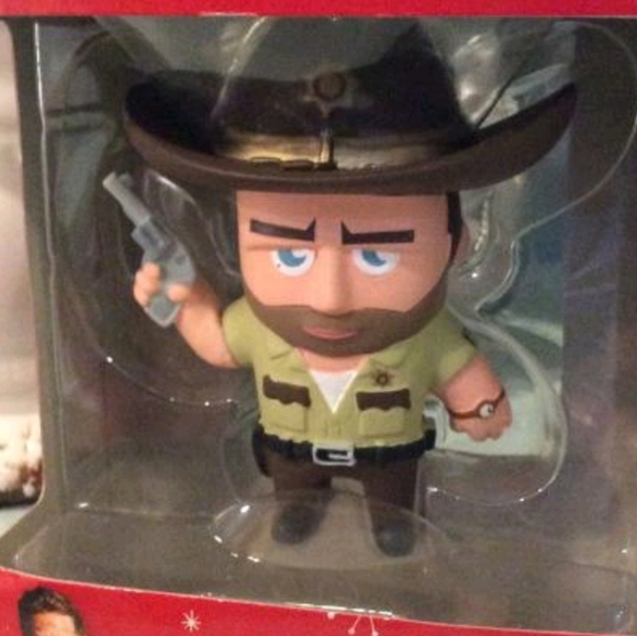 Hallmark-Walking Dead "Rick" Christmas Ornament. New in Package. - Picture 3 of 4